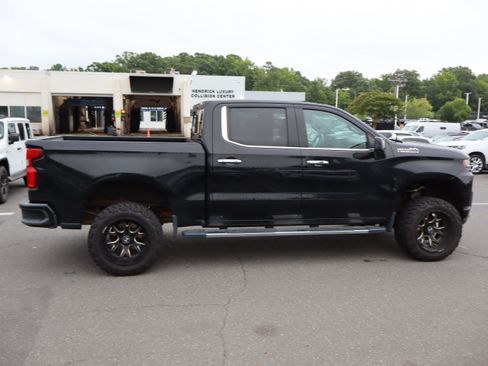 Used 2019 Chevrolet Silverado 1500 High Country w/ Technology Package AWD/4WD image 22