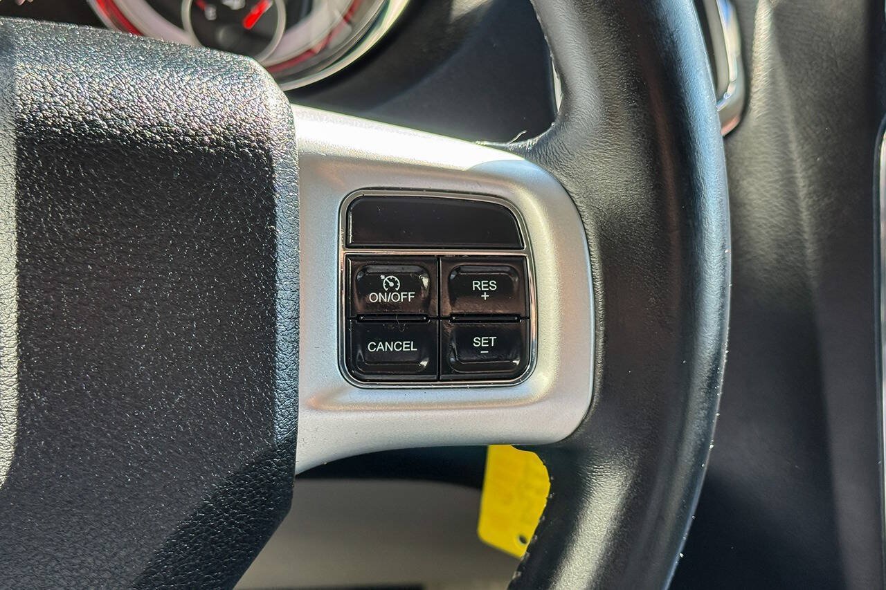 Used 2017 Dodge Grand Caravan SE w/ Power Window Group FWD image 21
