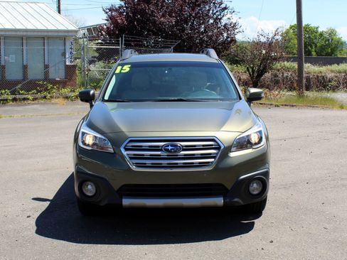 Used 2015 Subaru Outback 2.5i Limited w/ Popular Package #4 AWD/4WD image 2