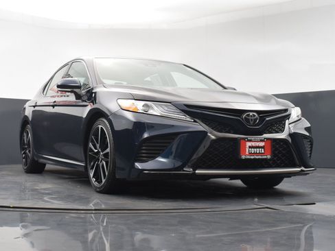 Used 2020 Toyota Camry XSE FWD image 33
