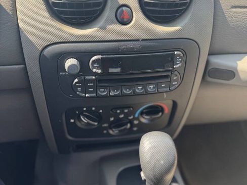Used 2006 Jeep Liberty Sport RWD image 12