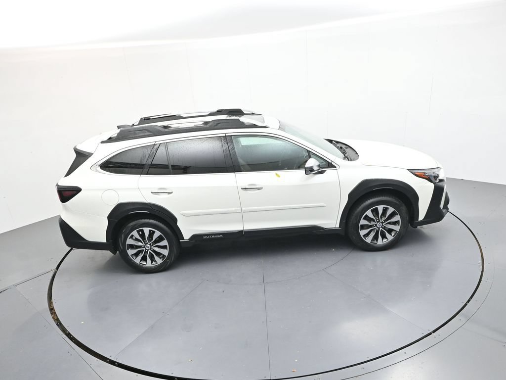 Used 2025 Subaru Outback Touring XT AWD/4WD image 34
