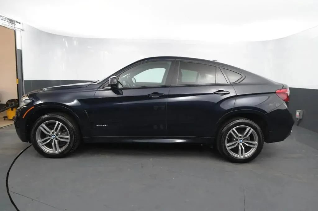 Used 2019 BMW X6 xDrive35i w/ M Sport Package AWD/4WD image 2