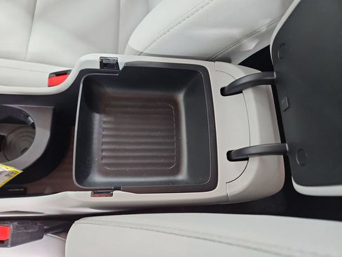 Certified 2025 Hyundai Kona SEL AWD/4WD image 26