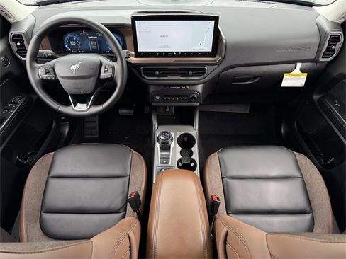 Certified 2025 Ford Bronco Sport Outer Banks w/ Outer Banks Tech Package+ image 9