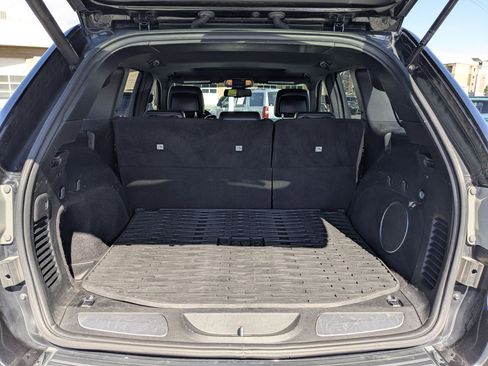 Used 2014 Jeep Grand Cherokee Limited w/ Trailer Tow Group IV AWD/4WD image 32