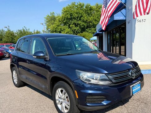 Used 2012 Volkswagen Tiguan LE FWD image 28
