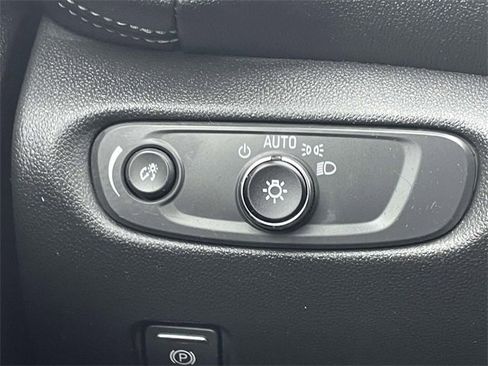 Used 2023 Chevrolet Blazer LT w/ LPO, Black Grille Bar Package image 18