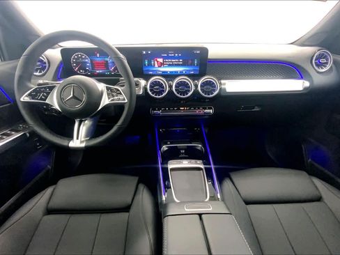 Used 2026 Mercedes-Benz GLB 250 image 18