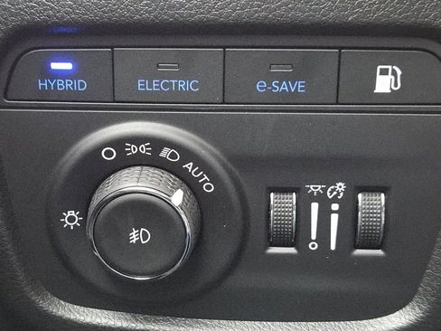 Used 2025 Jeep Grand Cherokee Limited 4xe image 24