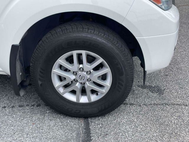 Used 2021 Nissan Frontier SV RWD image 11