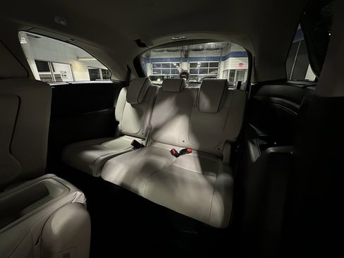 New 2026 Honda Odyssey Touring image 22
