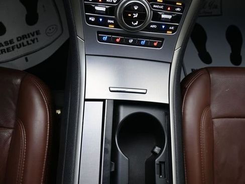 Used 2019 Lincoln MKZ Reserve FWD image 20