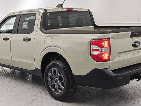 Certified 2025 Ford Maverick XLT w/ Equipment Group 302A AWD/4WD image 4