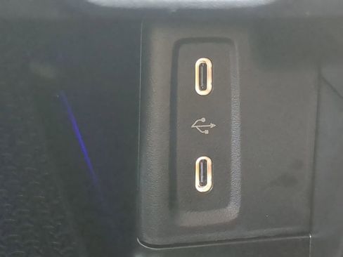 New 2025 Mercedes-Benz GLC 350e 4MATIC image 10