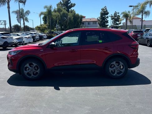 Used 2025 Ford Escape ST-Line image 9