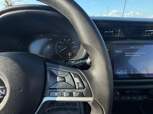 Used 2022 Nissan Kicks SV FWD image 12
