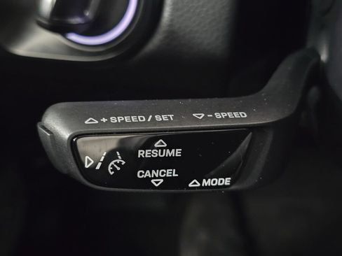 Certified 2023 Porsche Cayenne Platinum Edition AWD/4WD image 44