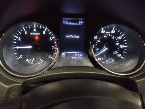 Used 2018 Nissan Rogue Sport SL FWD image 23