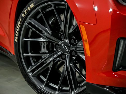 Used 2022 Chevrolet Camaro ZL1 image 3