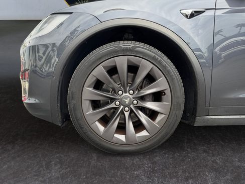 Used 2018 Tesla Model X 75D AWD/4WD image 14