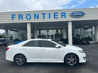 Used 2014 Toyota Camry SE w/ Leather Package
