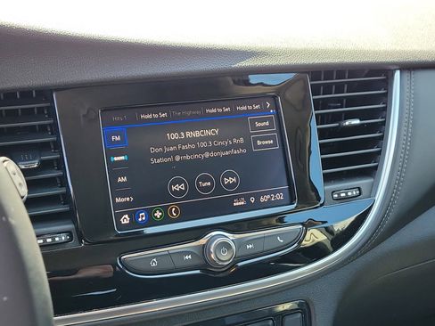 Used 2022 Buick Encore Preferred w/ Safety Package image 25