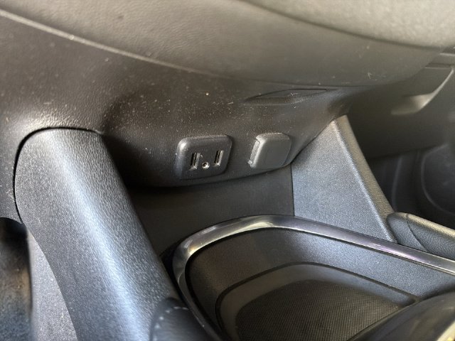 Used 2018 Chevrolet Malibu LT FWD image 27