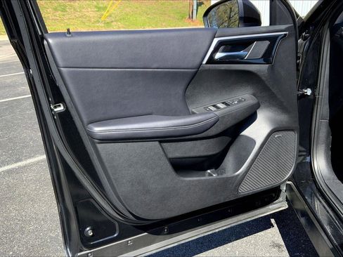 Used 2025 Mitsubishi Outlander SE FWD image 21