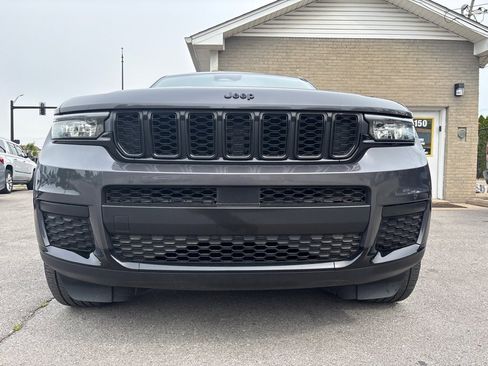 Used 2023 Jeep Grand Cherokee L Laredo AWD/4WD image 10