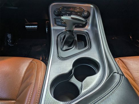 Used 2019 Dodge Challenger SRT Hellcat image 18