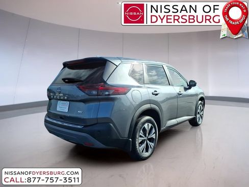 Used 2023 Nissan Rogue SV FWD image 3