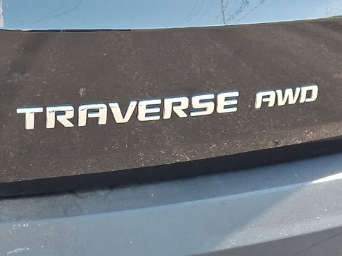 Used 2022 Chevrolet Traverse LT w/ LPO, Floor Liner Package image 33