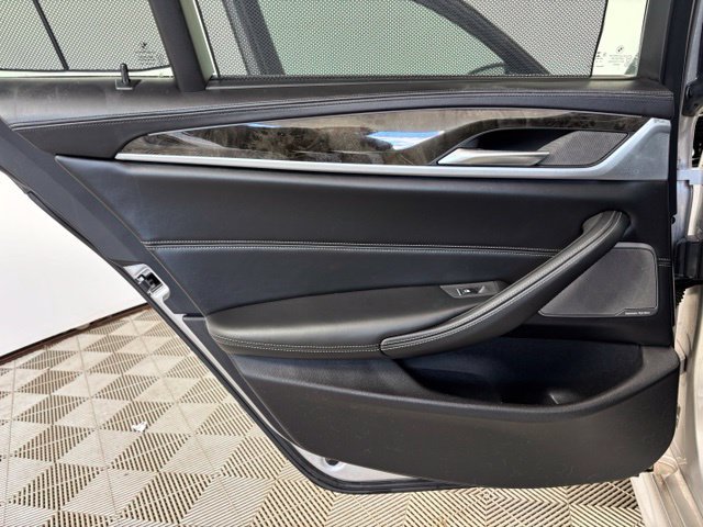 Used 2019 BMW M550i xDrive w/ Dynamic Handling Package AWD/4WD image 20