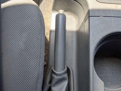 Used 2019 Nissan Frontier S RWD image 29