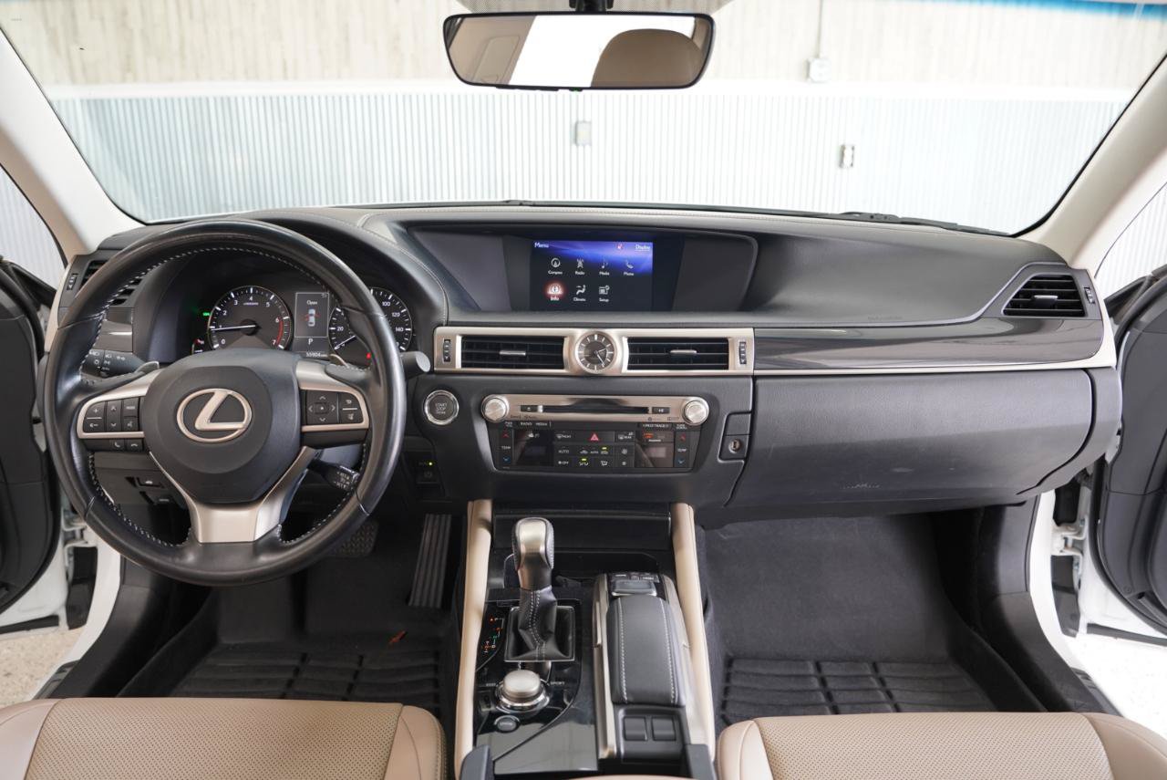 Used 2016 Lexus GS 200t RWD image 17