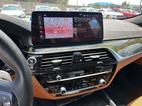 Used 2023 BMW 530i xDrive w/ Convenience Package AWD/4WD image 31