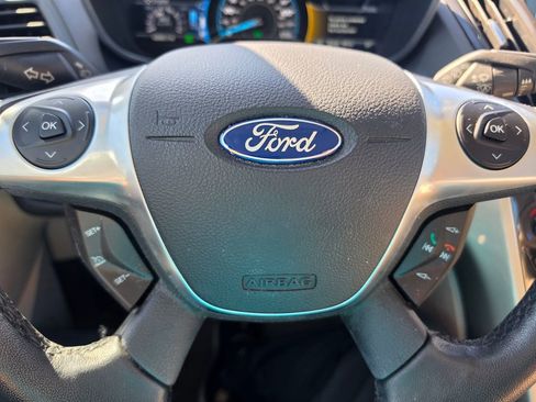 Used 2016 Ford C-MAX SEL w/ Equipment Group 302A FWD image 18