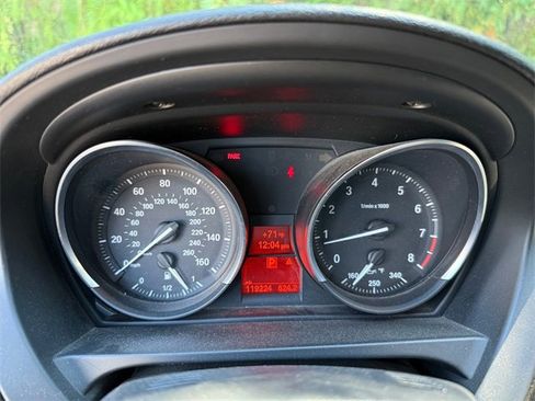 Used 2014 BMW Z4 sDrive28i image 16