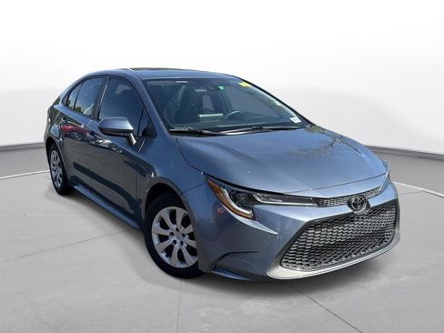 Certified 2021 Toyota Corolla LE FWD image 4