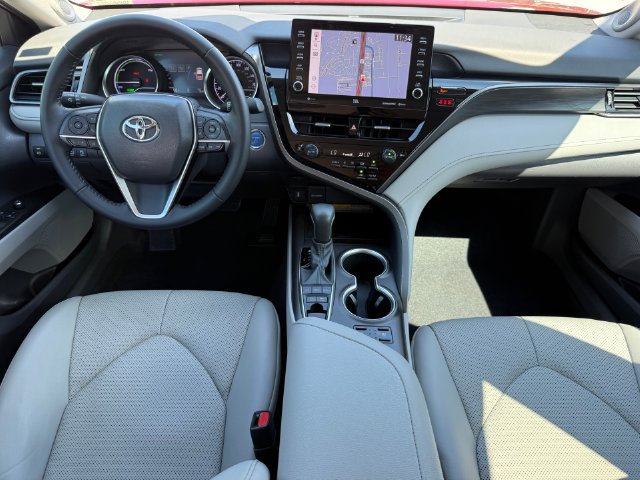 Used 2021 Toyota Camry XLE w/ Navigation Upgrade Package FWD image 21