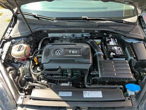 Used 2017 Volkswagen Golf S FWD image 24