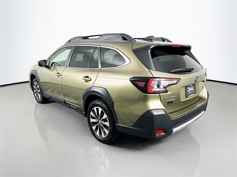 Used 2024 Subaru Outback Limited image 5