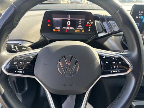 Used 2022 Volkswagen ID.4 Pro image 17