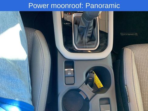 Used 2025 Subaru Forester Premium image 11