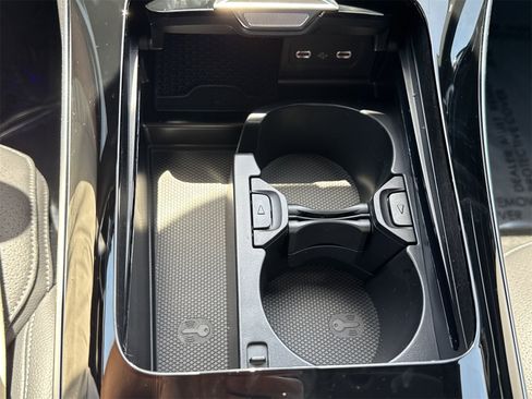 New 2025 Mercedes-Benz C 300 Sedan image 29