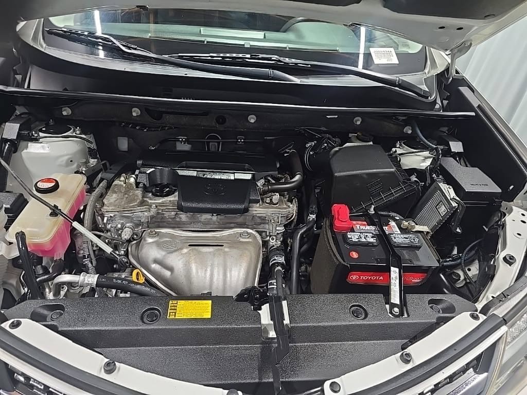 Used 2014 Toyota RAV4 XLE AWD/4WD image 20