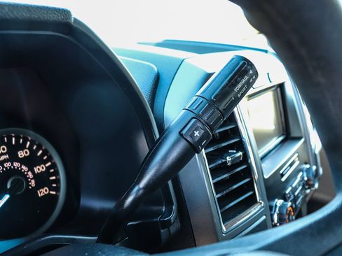 Used 2015 Ford F150 XLT RWD image 24