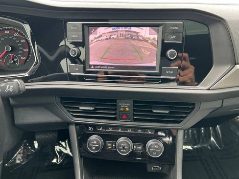 Used 2019 Volkswagen Jetta R-Line FWD image 35