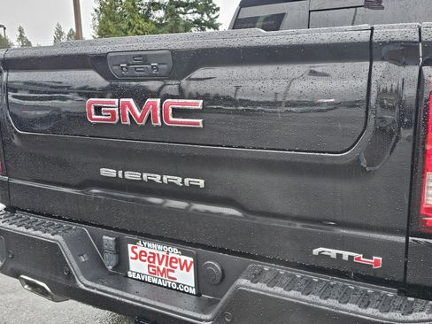 Used 2020 GMC Sierra 1500 AT4 w/ Technology Package image 13